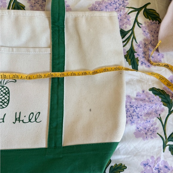Source Unknown Green & Cream Canvas Tote with Pineapple Logo - Picture 4 of 12